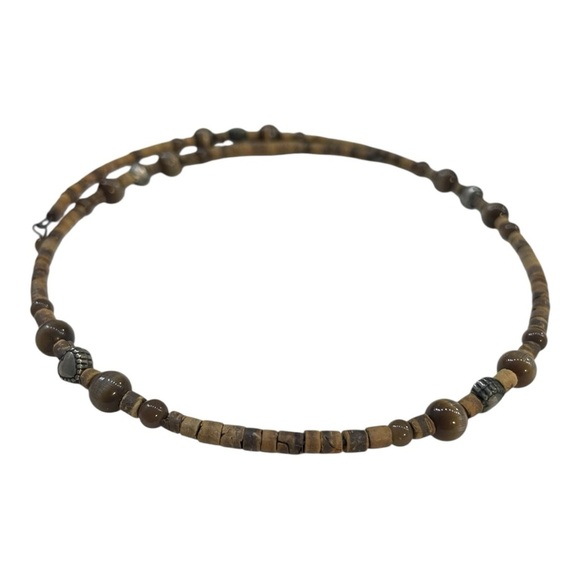 Rustic Brown Beaded Choker Necklace with Earthy Aesthetic - Picture 2 of 3